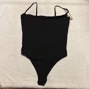 SKIMS FITS EVERYBODY CAMI BODYSUIT